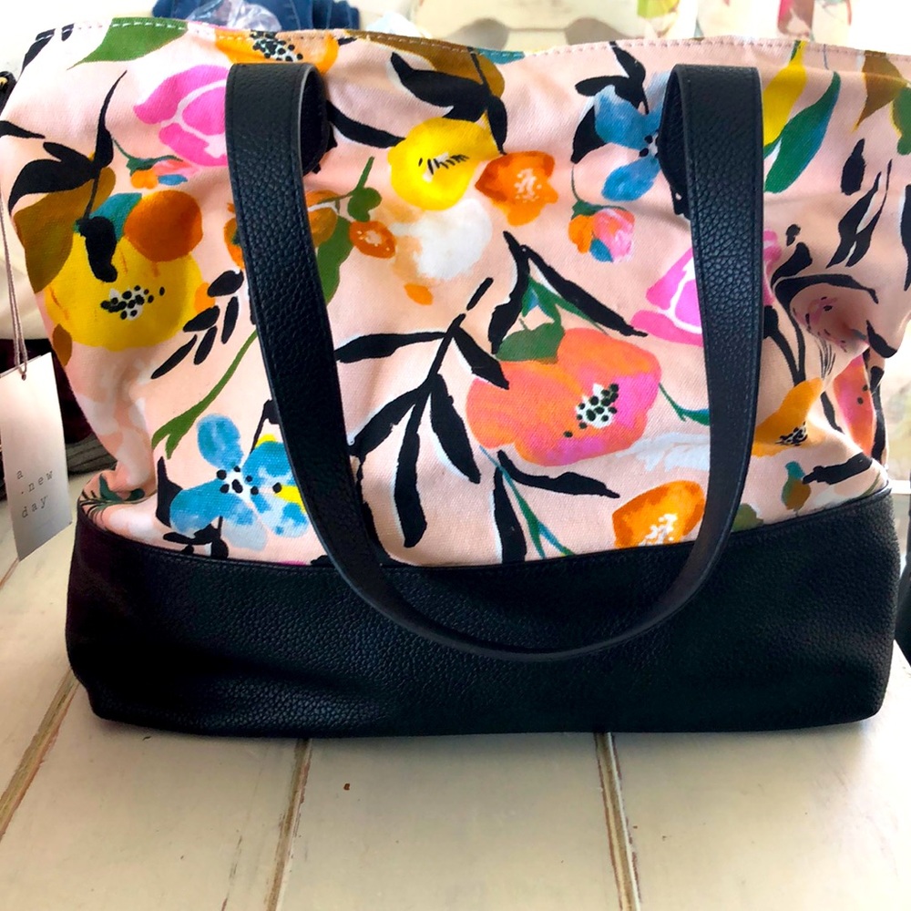 Floral tote